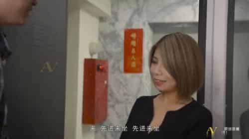 [全网首发]国产AV剧情巨作(27)国产AV剧情摄影师诱导女模发浪骚气调情在拍摄现原版高清720P[919.93M]插图