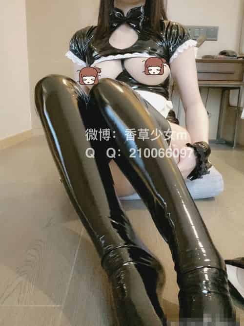 咬一口小奈樱–你的乳胶小女仆(40P+1V/615M)-福利好好看