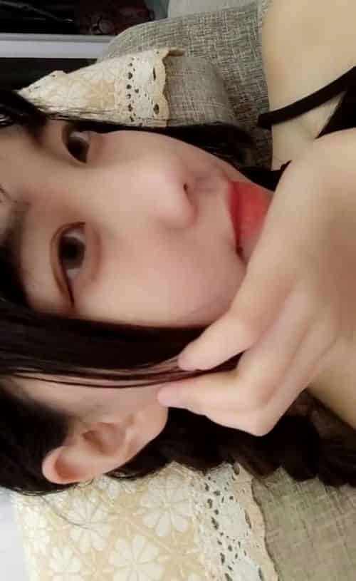 粉嫩女孩七七大尺度福利视频1V-福利好好看