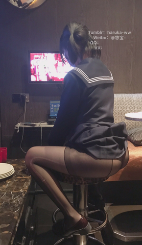 @悠宝三岁–KTV露出-福利好好看