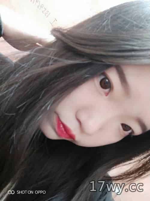 网友投稿美少女兰兰收费视频图片资源插图