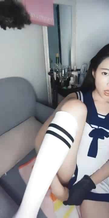 一坊美女一只小馋猫道俱大绣20200906插图