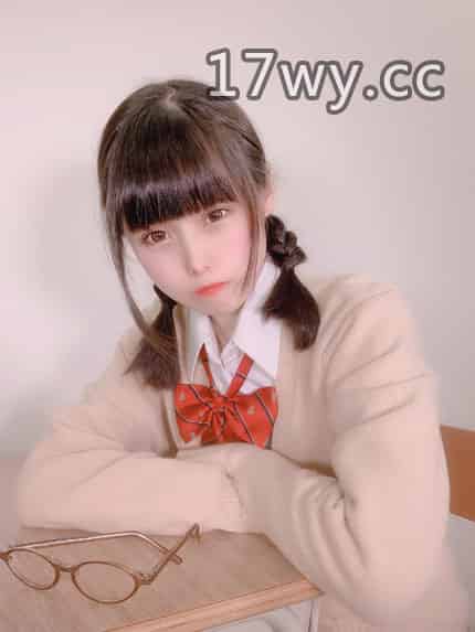 清纯可爱的怀孕高中女生/怀孕的JK少女图包视频资源插图
