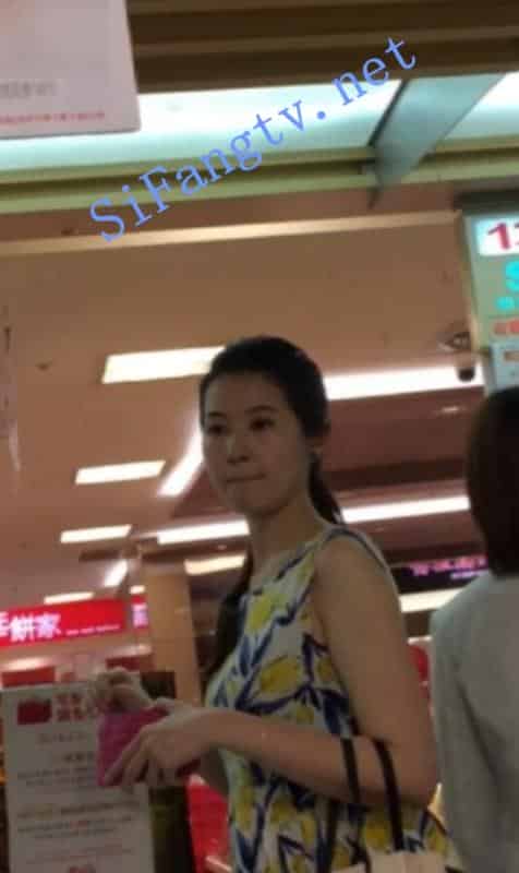 [CD抄底]小B系列08-欣赏一下美熟女的内裤插图
