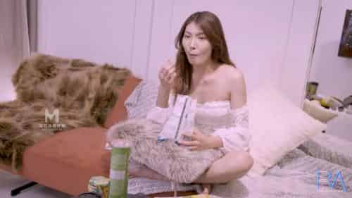 麻豆传媒&皇家华人原版色房东强迫肉体交租邻家长腿妹妹性爱调教时间[MP4/533M]-福利好好看